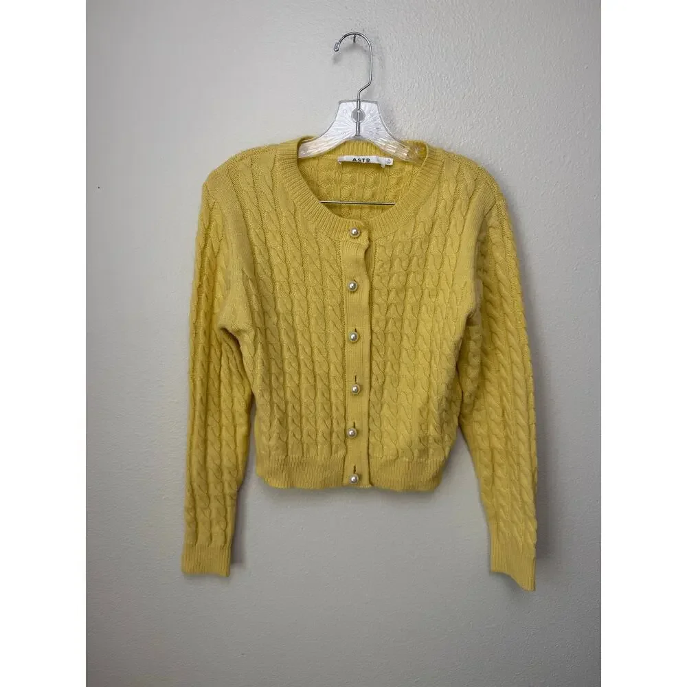 Anthropologie ASTR The Label Cable Stitch Cardigan Pearls Yellow Size Medium - Picture 2 of 6